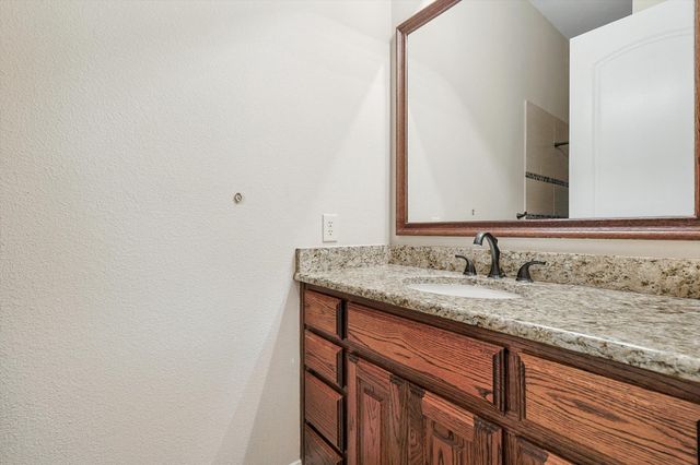 1560 Karen Drive, Argyle, TX 76226