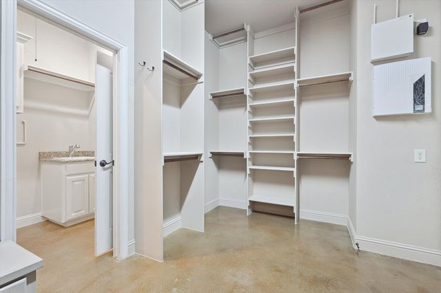 1560 Karen Drive, Argyle, TX 76226