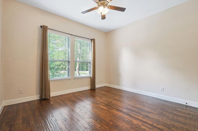 1560 Karen Drive, Argyle, TX 76226