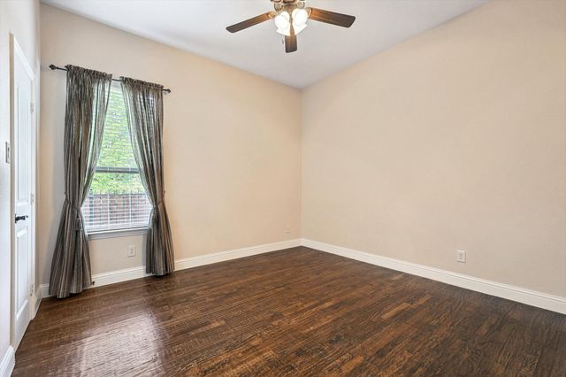 1560 Karen Drive, Argyle, TX 76226