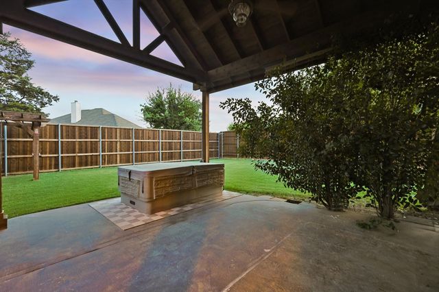 1560 Karen Drive, Argyle, TX 76226