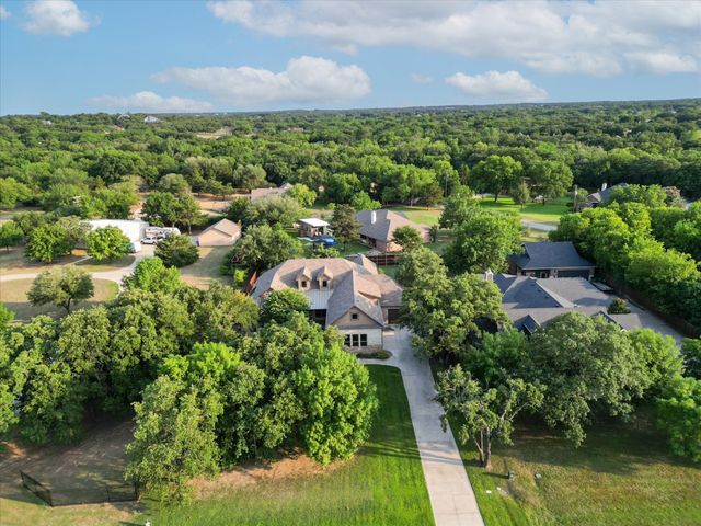 1560 Karen Drive, Argyle, TX 76226