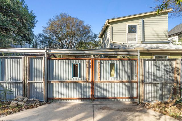 1309 Singleton Ave 2, Austin, TX 78702