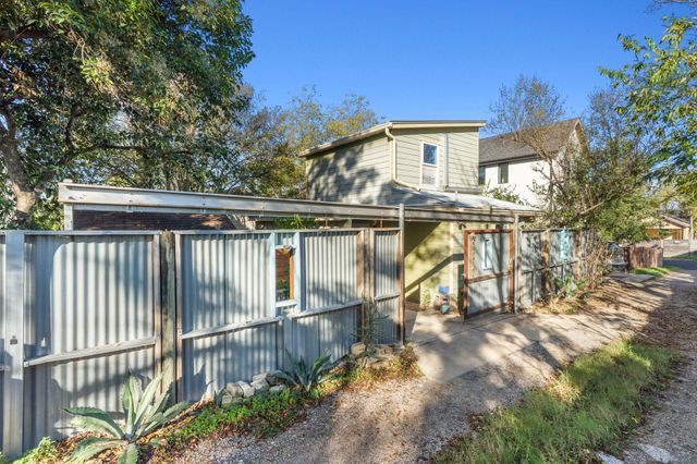 1309 Singleton Ave 2, Austin, TX 78702
