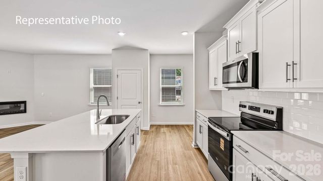 1437 7th Street Drive NE, Hickory, NC 28601