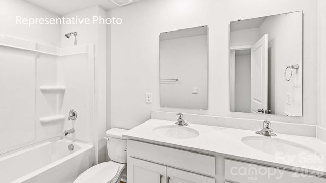 1437 7th Street Drive NE, Hickory, NC 28601