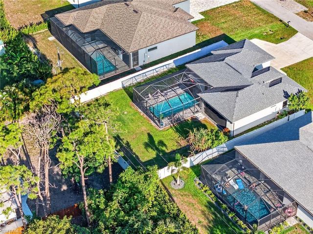 4634 Catalina LN, Bonita Springs, FL 34134