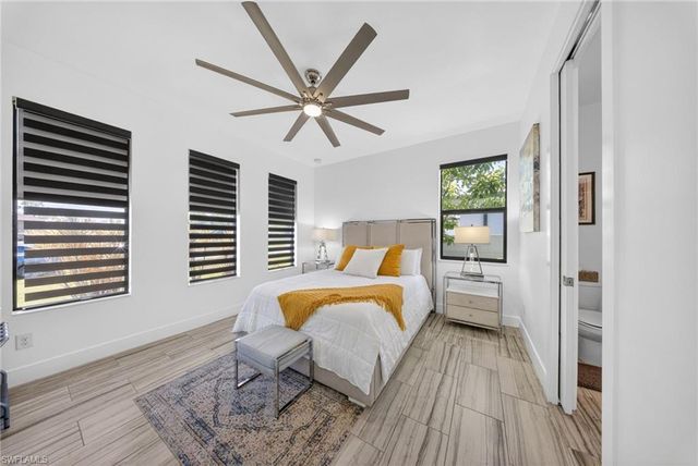 4634 Catalina LN, Bonita Springs, FL 34134