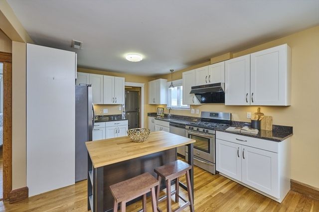 27 Homer Cir 27, Medford, MA 02155