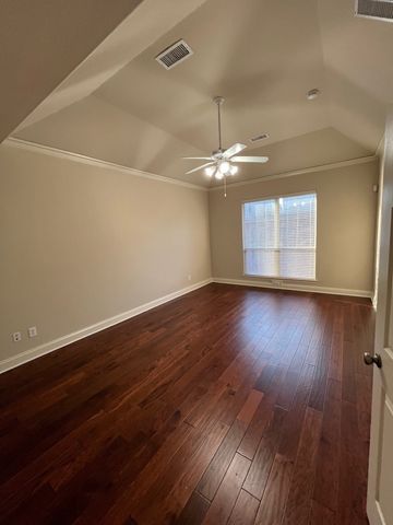 1145 Valley Vista Drive, Irving, TX 75063