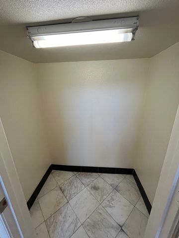 1145 Valley Vista Drive, Irving, TX 75063