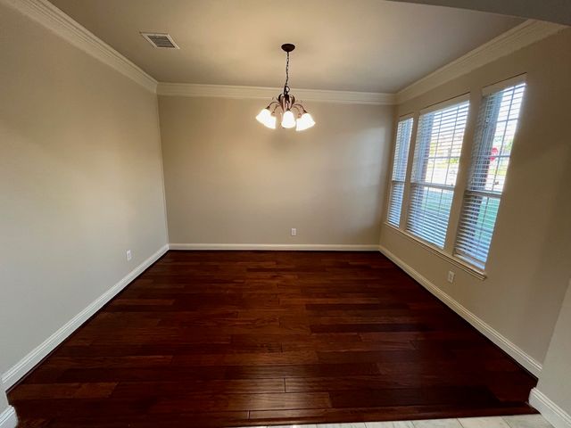 1145 Valley Vista Drive, Irving, TX 75063