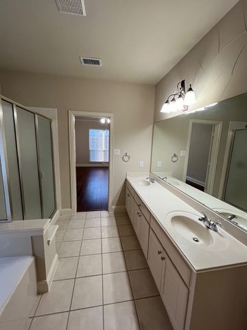 1145 Valley Vista Drive, Irving, TX 75063