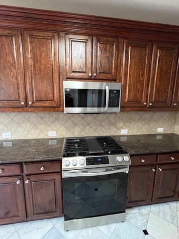 1145 Valley Vista Drive, Irving, TX 75063