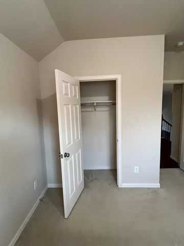 1145 Valley Vista Drive, Irving, TX 75063