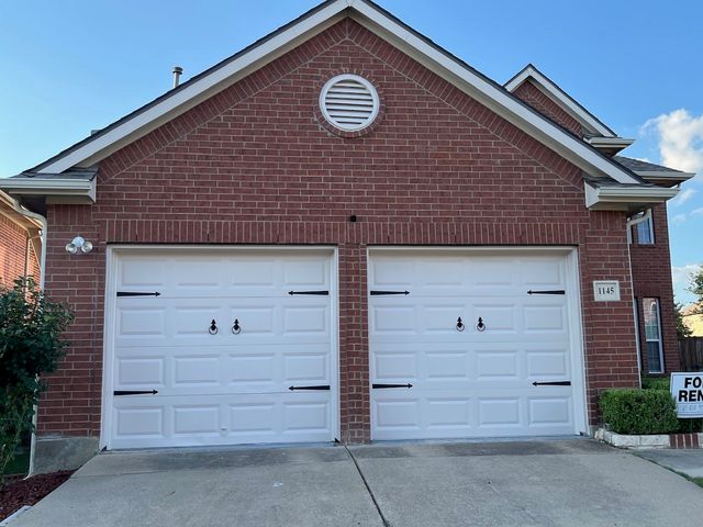 1145 Valley Vista Drive, Irving, TX 75063