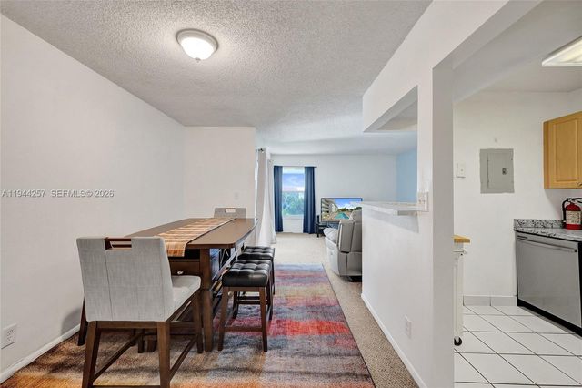 505 S Pine Island Road 405B, Plantation, FL 33324