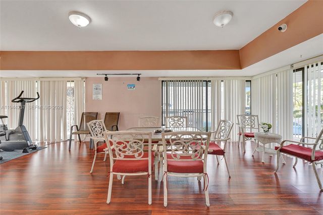 505 S Pine Island Road 405B, Plantation, FL 33324