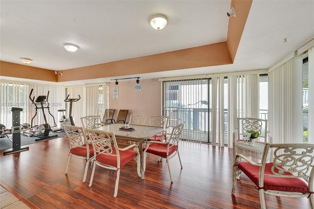 505 S Pine Island Road 405B, Plantation, FL 33324