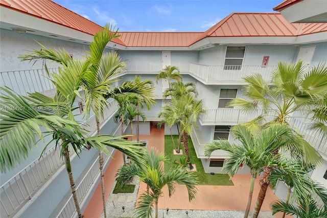 505 S Pine Island Road 405B, Plantation, FL 33324