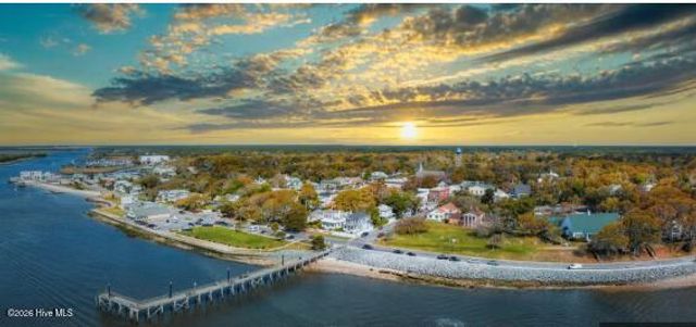 201 Harper Lake Drive, Southport, NC 28461