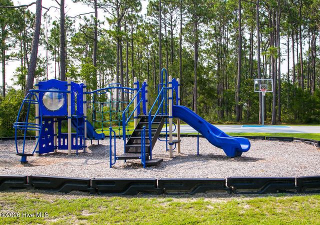 201 Harper Lake Drive, Southport, NC 28461