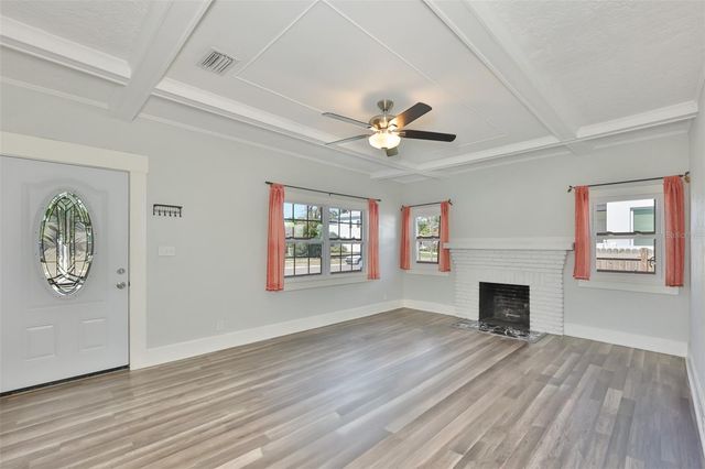 5211 4TH AVENUE S, St Petersburg, FL 33707