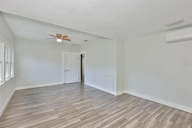 5211 4TH AVENUE S, St Petersburg, FL 33707