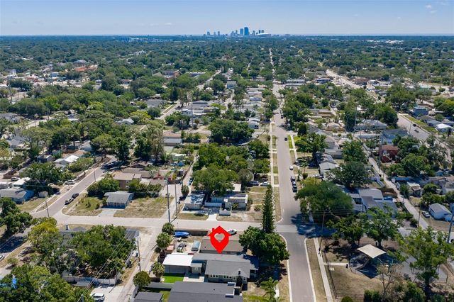 5211 4TH AVENUE S, St Petersburg, FL 33707