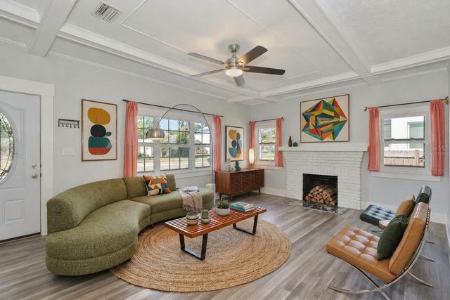 5211 4TH AVENUE S, St Petersburg, FL 33707
