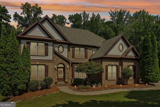 2664 Black Fox Way, Buford, GA 30519