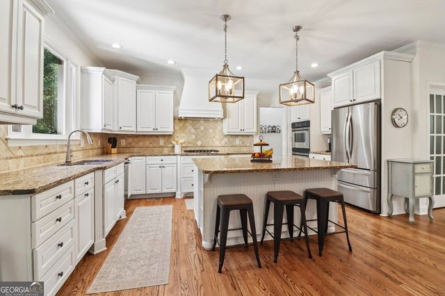 2664 Black Fox Way, Buford, GA 30519