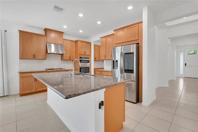 961 LAKESIDE ESTATES DRIVE, Apopka, FL 32703