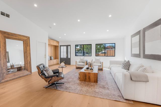 127 La Cienega Court, Los Gatos, CA 95032