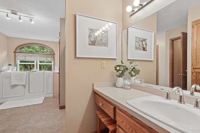885 Katydid Lane NE, Saint Michael, MN 55376