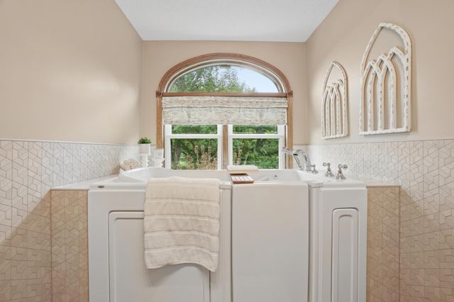 885 Katydid Lane NE, Saint Michael, MN 55376