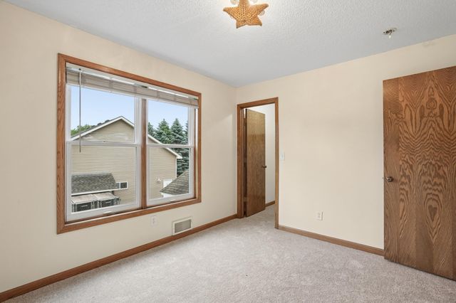 885 Katydid Lane NE, Saint Michael, MN 55376