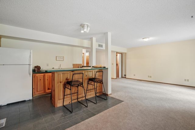 885 Katydid Lane NE, Saint Michael, MN 55376
