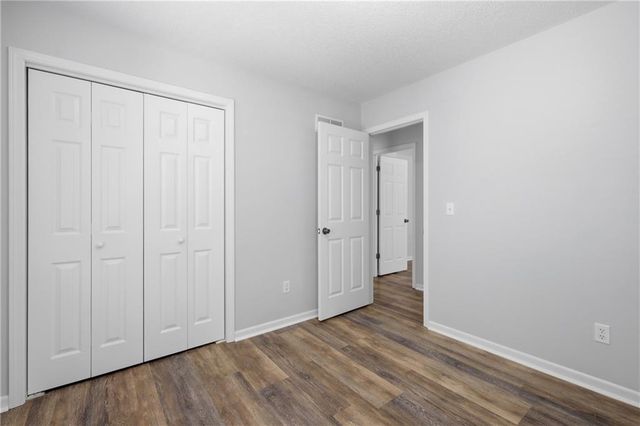 2358 NE Overbrook Drive, Blue Springs, MO 64029
