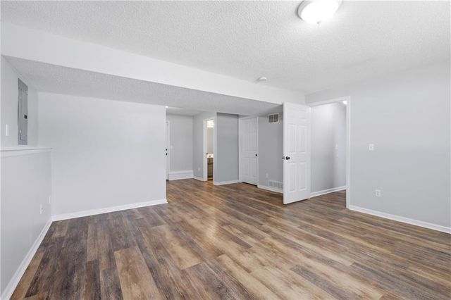 2358 NE Overbrook Drive, Blue Springs, MO 64029