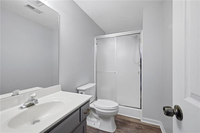 2358 NE Overbrook Drive, Blue Springs, MO 64029