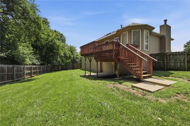 2358 NE Overbrook Drive, Blue Springs, MO 64029