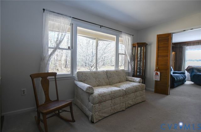 427 Pine Ln, King William, VA 23086