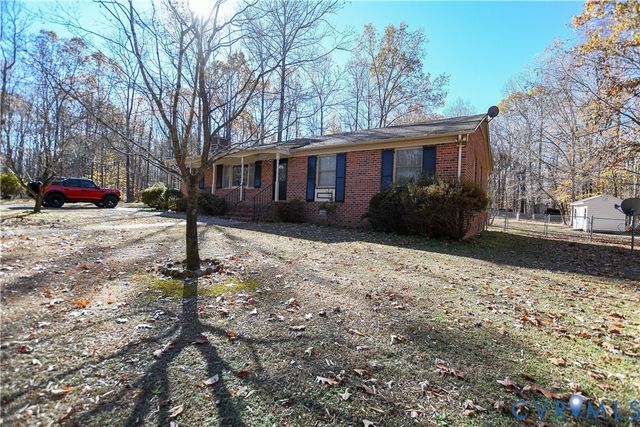 427 Pine Ln, King William, VA 23086