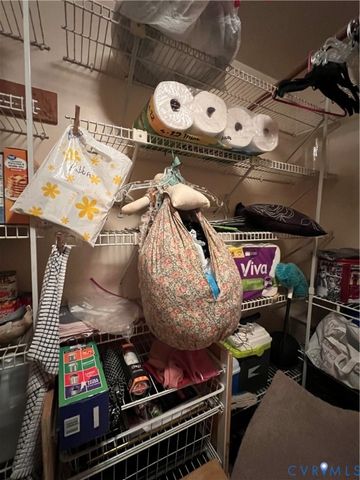 427 Pine Ln, King William, VA 23086