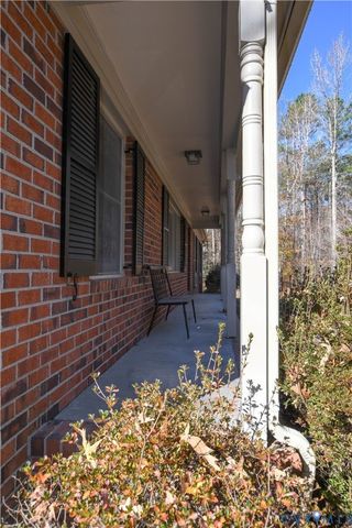 427 Pine Ln, King William, VA 23086