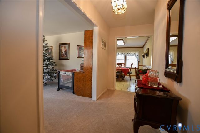 427 Pine Ln, King William, VA 23086