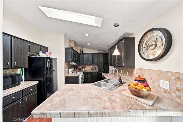 31977 Quartz Lane, Castaic, CA 91384