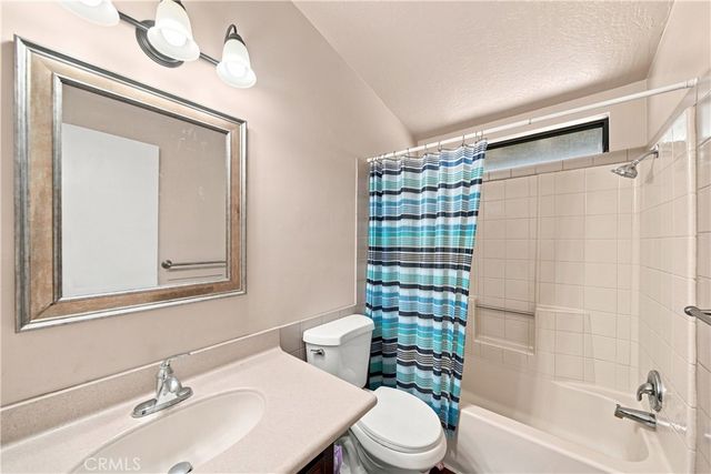 31977 Quartz Lane, Castaic, CA 91384