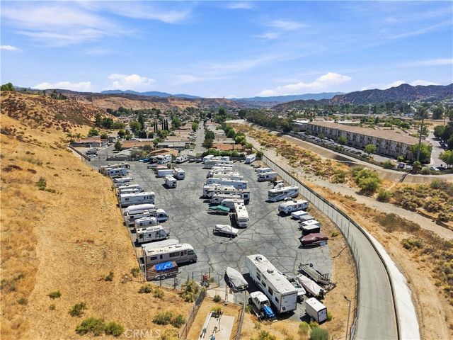 31977 Quartz Lane, Castaic, CA 91384